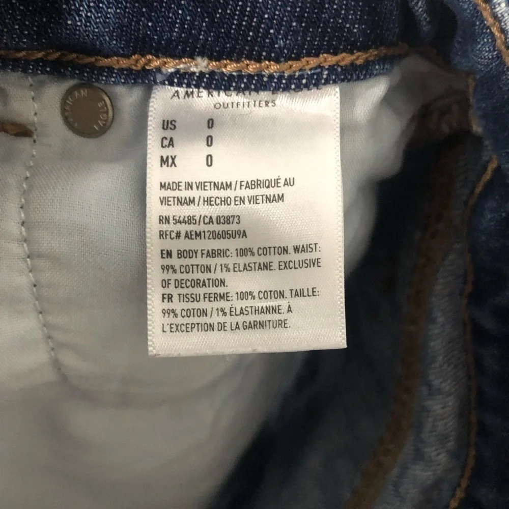 American Eagle High Waisted Distressed Jean Shorts 0